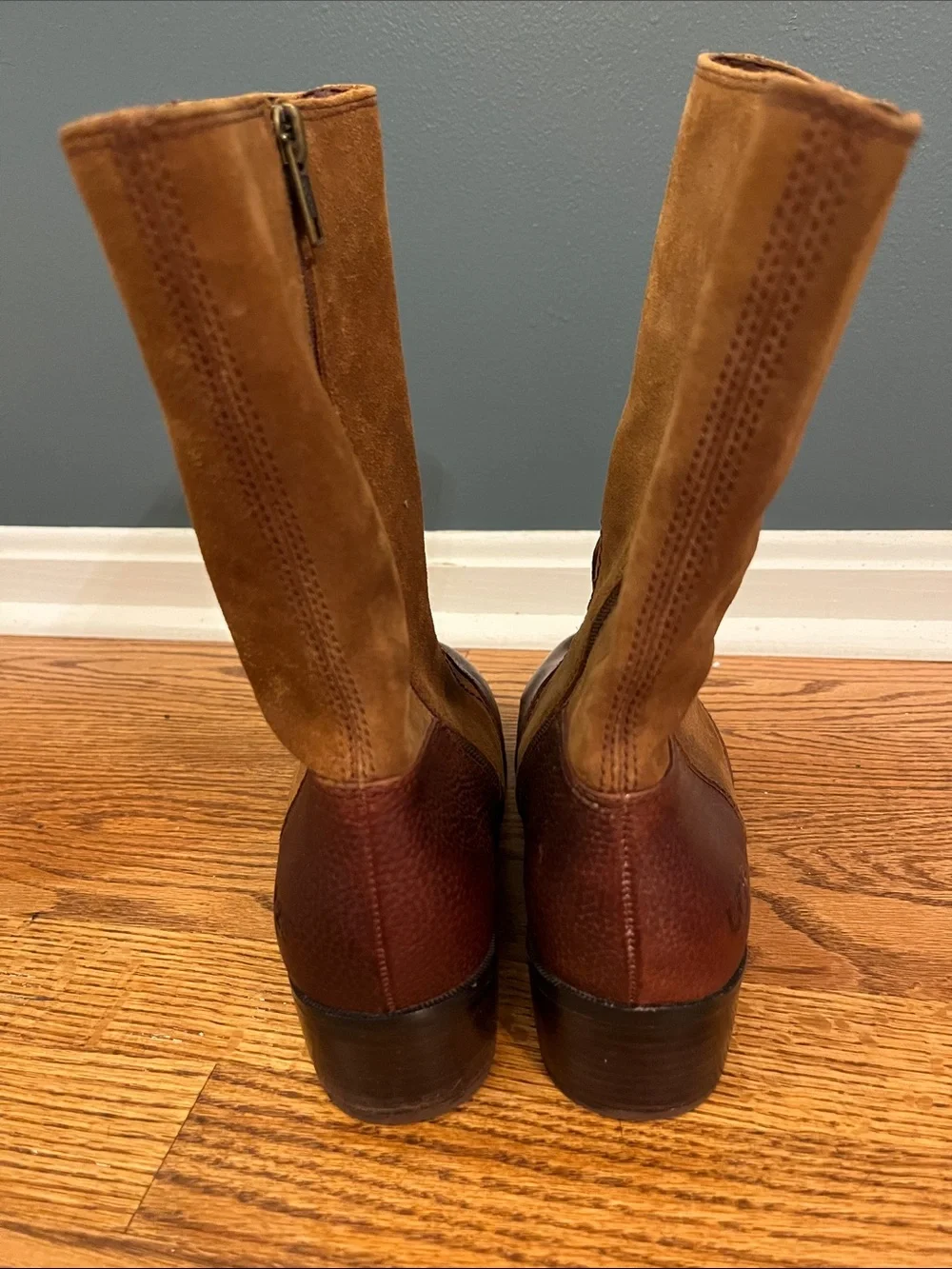 UGG Australia 